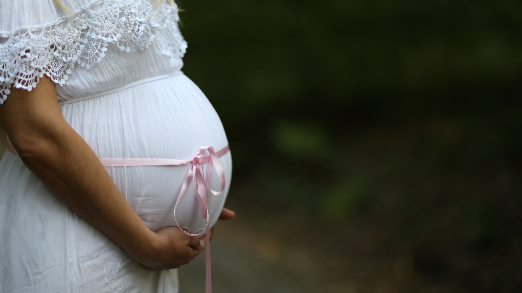 Modern maternity portrait
