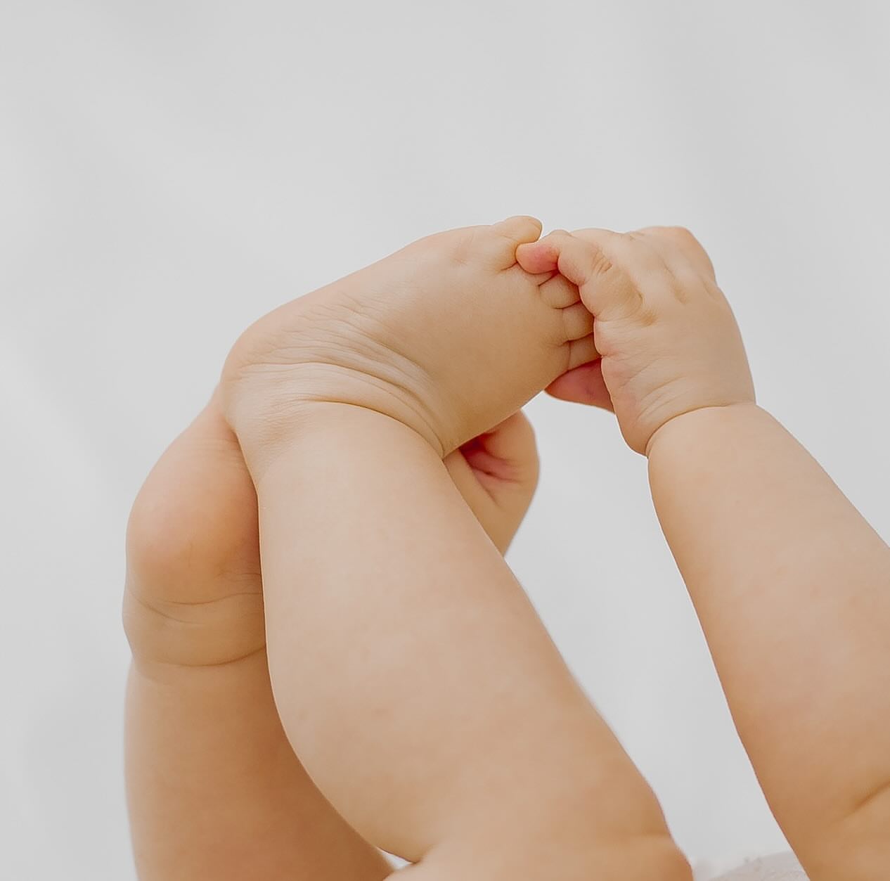 Newborn details photo